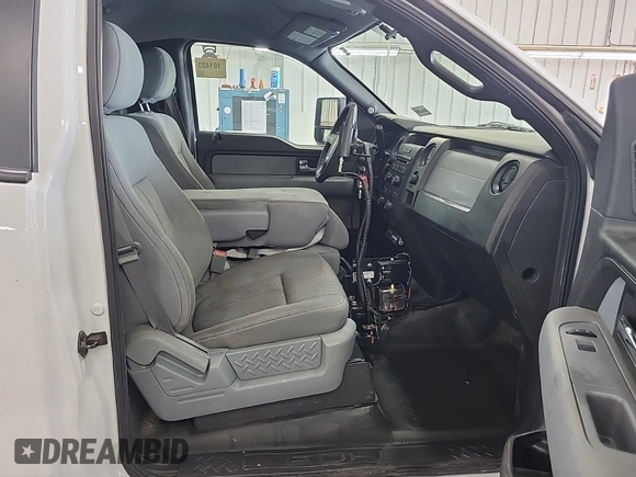 2014 Ford F-150 с VIN 1FTPF1EF3EKE59499, выставлен на аукционе IAAI как лот 42785501 с пробегом 98 119 миль миль и . История ставок и продаж доступна на DreamBid. Изображение 43.