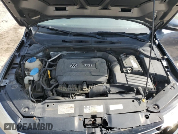 2015 Volkswagen Jetta SE z VIN 3VWD17AJ5FM309965, wystawiony jako Copart lot #54930665 z przebiegiem 141 918 mil mil oraz Szkoda całkowita • Salvage title. Historia ofert i sprzedaży dostępna na DreamBid. Obrazek 11.