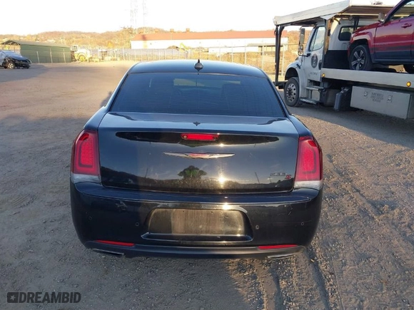 2021 Chrysler 300 with VIN 2C3CCABG7MH505060, listed as a IAAI auction lot 40812850 with NaN miles. Bid and sale history available at carsss.com. Image 17.