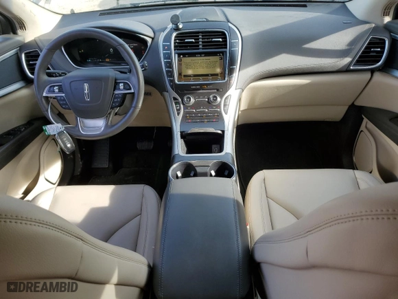2019 Lincoln Nautilus Standard with VIN 2LMPJ6J97KBL22728, listed as a Copart auction lot 48939814 with NaN miles. Bid and sale history available at carsss.com. Image 8.