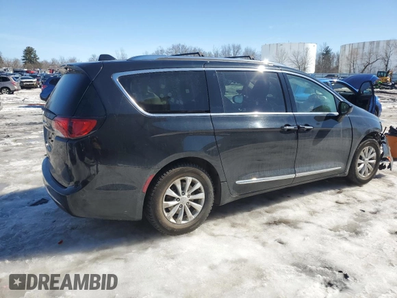 2018 Chrysler Pacifica Touring L with VIN 2C4RC1BG2JR306705, listed as a Copart auction lot 47840765 with 65,340 mi miles and Salvage Title. Bid and sale history available at DreamBid. Image 3.