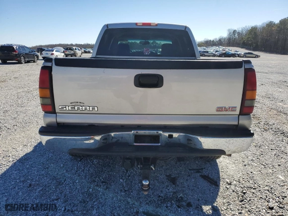 2006 GMC Sierra 1500 SLT with VIN 2GTEK13T861125725, listed as a Copart auction lot 45386465 with 296,448 mi miles and Salvage Title. Bid and sale history available at carsss.com. Image 6.