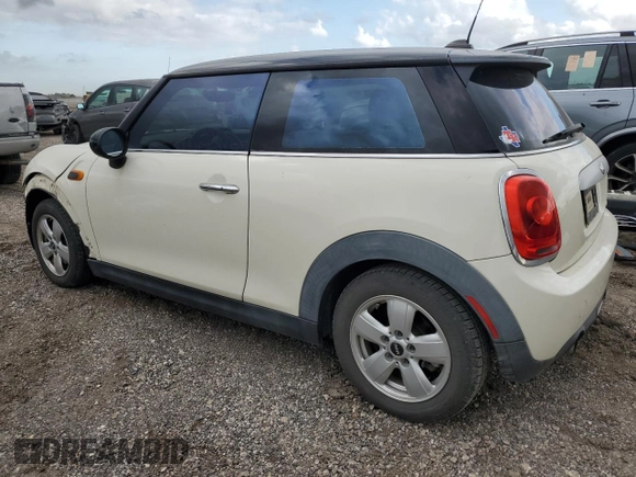 2015 MINI Hardtop with VIN WMWXM5C58F3A57125, listed as a Copart auction lot 43694195 with 78,875 mi miles and Salvage Title. Bid and sale history available at DreamBid. Image 2.