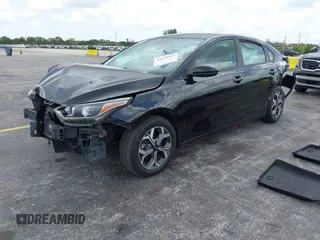 2019 Kia Forte LXS z VIN 3KPF24AD7KE064236, wystawiony jako IAAI lot #42632473 z przebiegiem 108 770 mil mil oraz . Historia ofert i sprzedaży dostępna na DreamBid. Obrazek 2.