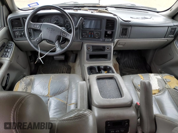 2004 Chevrolet Suburban Z71 with VIN 3GNFK16ZX4G126102, listed as a Copart auction lot 41761465 with 0 mi miles and Salvage Title. Bid and sale history available at carsss.com. Image 8.