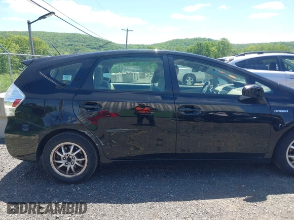 2014 Toyota Prius Two с VIN JTDZN3EUXE3337643, выставлен на аукционе IAAI как лот 42319705 с пробегом 106 813 миль миль и . История ставок и продаж доступна на DreamBid. Изображение 6.