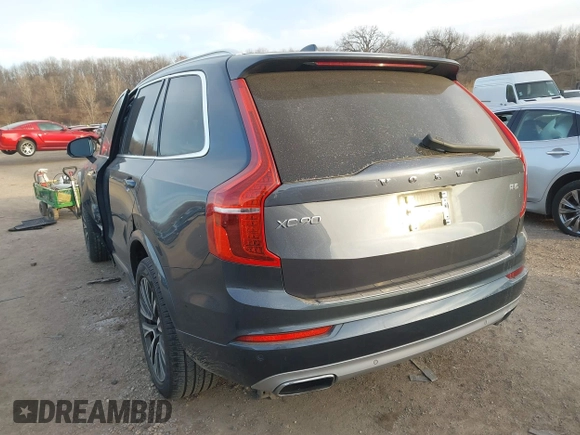2020 Volvo XC90 Momentum z VIN YV4102CK9L1606826, wystawiony jako IAAI lot #41281218 z przebiegiem 47 122 mil mil oraz . Historia ofert i sprzedaży dostępna na DreamBid. Obrazek 3.