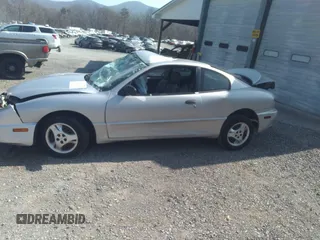 2004 Pontiac Sunfire z VIN 1G2JB12FX47312852, wystawiony jako IAAI lot #41782326 z przebiegiem Nie podano mil oraz . Historia ofert i sprzedaży dostępna na DreamBid. Obrazek 15.