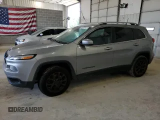 2016 Jeep Cherokee Latitude с VIN 1C4PJMCSXGW180482, выставлен на аукционе Copart как лот 60639315 с пробегом 118 164 миль миль и Списание • Salvage title. История ставок и продаж доступна на DreamBid. Изображение 1.