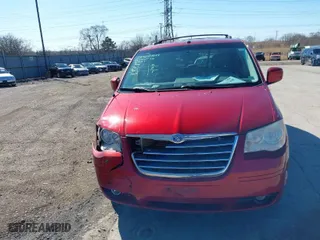 2008 Chrysler Town & Country Touring with VIN 2A8HR54P28R713537, listed as a IAAI auction lot 41795260 with 98,981 mi miles. Bid and sale history available at carsss.com. Image 12.