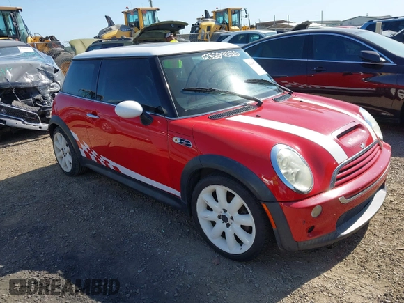 2005 MINI Hardtop S with VIN WMWRE33415TD92159, listed as a IAAI auction lot 42006711 with 110,935 mi miles and . Bid and sale history available at DreamBid. Image 1.