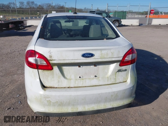 2012 Ford Fiesta S with VIN 3FADP4AJ0CM154243, listed as a IAAI auction lot 40806342 with 172,732 mi miles. Bid and sale history available at carsss.com. Image 16.