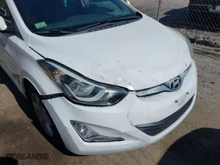 2016 Hyundai Elantra SE with VIN 5NPDH4AE0GH685643, listed as a IAAI auction lot 42058311 with 186,952 mi miles. Bid and sale history available at carsss.com. Image 6.