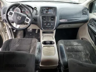 2016 Dodge Grand Caravan SXT with VIN 2C4RDGCG2GR374428, listed as a Copart auction lot 44209775 with 188,638 mi miles and Salvage Title. Bid and sale history available at DreamBid. Image 8.