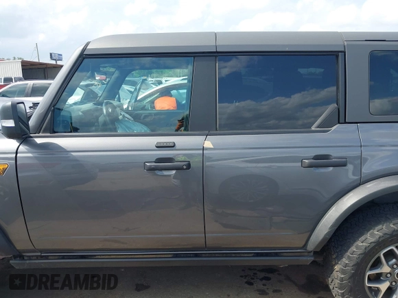 2021 Ford Bronco с VIN 1FMEE5DP3MLB06714, выставлен на аукционе IAAI как лот 42158775 с пробегом 40 947 миль миль и . История ставок и продаж доступна на DreamBid. Изображение 13.