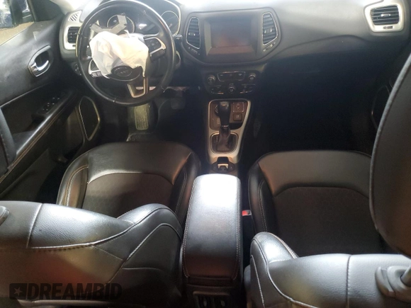 2020 Jeep Compass Latitude z VIN 3C4NJDBB9LT100551, wystawiony jako Copart lot #62601545 z przebiegiem 45 497 mil mil oraz Szkoda całkowita • Salvage title. Historia ofert i sprzedaży dostępna na DreamBid. Obrazek 8.