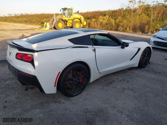 2014 Chevrolet Corvette Stingray 2LT with VIN 1G1YD2D70E5134858, listed as a IAAI auction lot 40709645 with 1 mi miles. Bid and sale history available at carsss.com. Image 4.