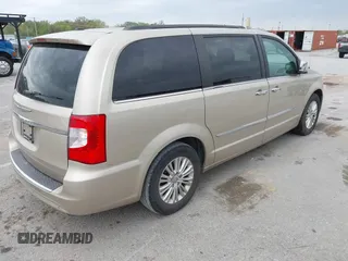 2012 Chrysler Town & Country Touring-L with VIN 2C4RC1CG3CR368471, listed as a IAAI auction lot 42045154 with 212,696 mi miles. Bid and sale history available at carsss.com. Image 4.