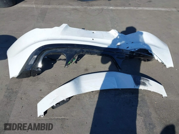 2024 Jaguar F-Type with VIN SAJDF5EE2RCK85802, listed as a IAAI auction lot 41074659 with 3,924 mi miles and . Bid and sale history available at DreamBid. Image 12.