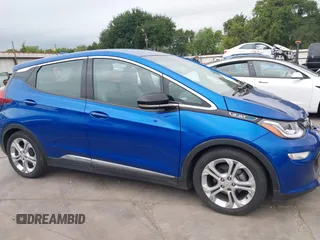 2017 Chevrolet Bolt EV LT z VIN 1G1FW6S09H4177071, wystawiony jako IAAI lot #42163824 z przebiegiem 65 327 mil mil oraz . Historia ofert i sprzedaży dostępna na DreamBid. Obrazek 14.