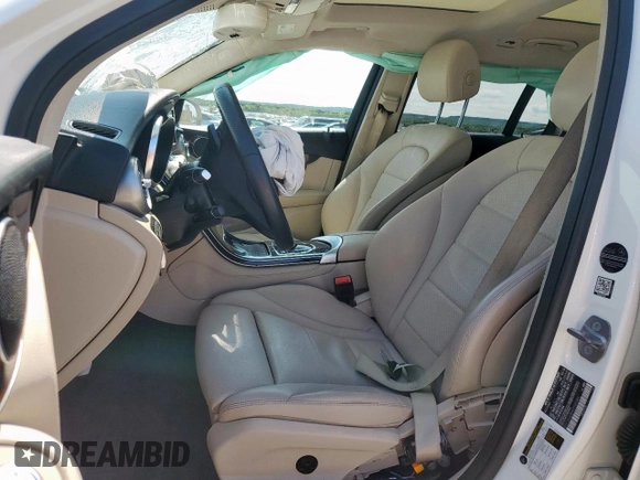 2019 Mercedes-Benz GLC 300 с VIN WDC0G4JB4KF505584, выставлен на аукционе Copart как лот 59045345 с пробегом 58 336 миль миль и Списание • Salvage title. История ставок и продаж доступна на DreamBid. Изображение 7.