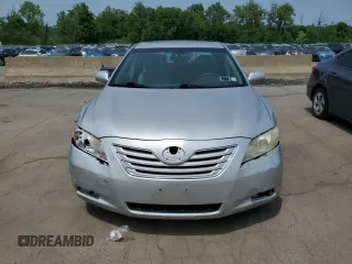 2008 Toyota Camry LE z VIN 4T1BE46K18U759654, wystawiony jako Copart lot #59986745 z przebiegiem 233 150 mil mil oraz Szkoda całkowita • Salvage title. Historia ofert i sprzedaży dostępna na DreamBid. Obrazek 5.