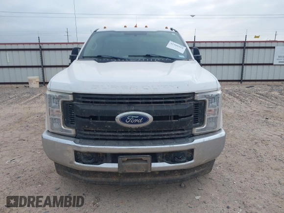 2019 Ford Super Duty F-250 SRW XL with VIN 1FTBF2B62KED26134, listed as a IAAI auction lot 41908568 with 114,259 mi miles. Bid and sale history available at carsss.com. Image 12.