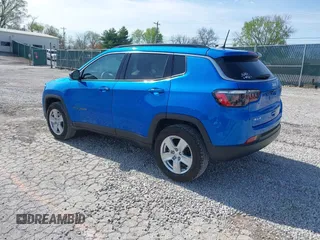 2022 Jeep Compass Latitude with VIN 3C4NJDBB5NT178361, listed as a IAAI auction lot 41874823 with 37,241 mi miles and . Bid and sale history available at DreamBid. Image 3.
