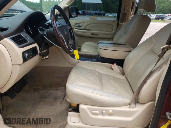 2008 Cadillac Escalade EXT z VIN 3GYFK62838G265085, wystawiony jako Copart lot #56725275 z przebiegiem 214 913 mil mil oraz Czysty tytuł • Clean title. Historia ofert i sprzedaży dostępna na DreamBid. Obrazek 7.