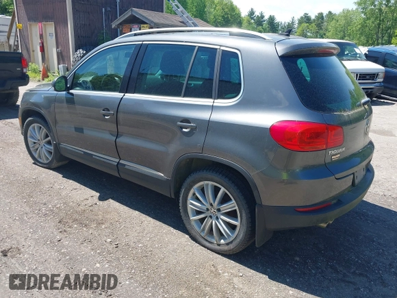 2013 Volkswagen Tiguan SE z VIN WVGBV7AX1DW006709, wystawiony jako IAAI lot #42388899 z przebiegiem 150 903 mil mil oraz . Historia ofert i sprzedaży dostępna na DreamBid. Obrazek 3.