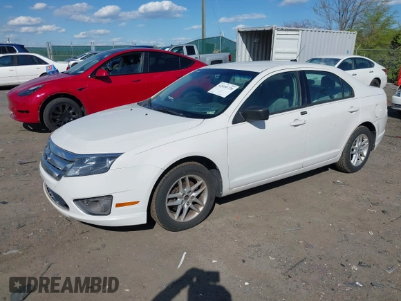 2012 Ford Fusion S with VIN 3FAHP0GA4CR408055, listed as a IAAI auction lot 42050728 with 101,508 mi miles and . Bid and sale history available at carsss.com. Image 17.
