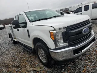 2017 Ford F-250 XL z VIN 1FD7X2A66HEE51243, wystawiony jako Copart lot #41967755 z przebiegiem 194 364 mil mil oraz Szkoda całkowita • Salvage title. Historia ofert i sprzedaży dostępna na DreamBid. Obrazek 4.
