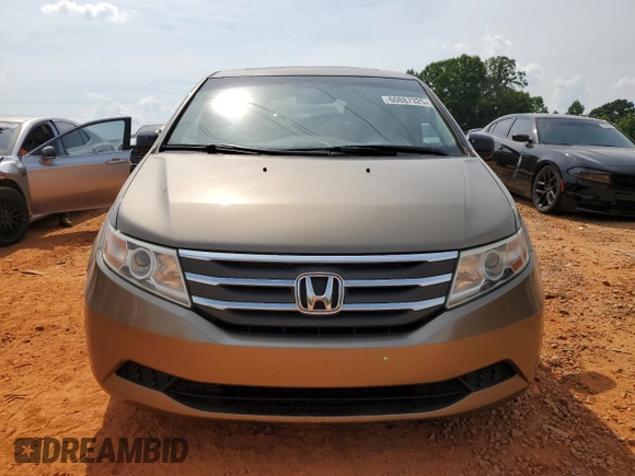 2013 Honda Odyssey EX-L with VIN 5FNRL5H68DB075153, listed as a Copart auction lot 60887325 with 263,001 mi miles and Salvage title. Bid and sale history available at DreamBid. Image 5.