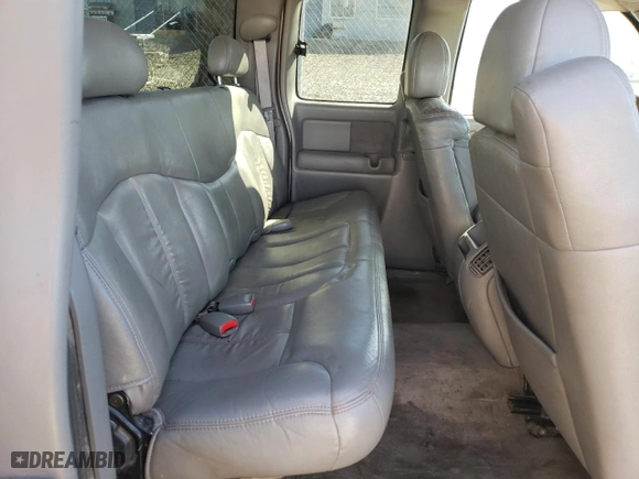 2002 Chevrolet Silverado 1500 LT with VIN 2GCEK19T321429448, listed as a Copart auction lot 46532795 with 269,259 mi miles and Salvage Title. Bid and sale history available at carsss.com. Image 10.