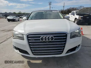 2017 Audi A8 z VIN WAU44AFD2HN009512, wystawiony jako Copart lot #50818385 z przebiegiem 44 175 mil mil oraz Szkoda całkowita • Salvage title. Historia ofert i sprzedaży dostępna na DreamBid. Obrazek 5.