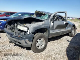 2001 Chevrolet Silverado 1500 LS with VIN 2GCEK19TX11125158, listed as a Copart auction lot 72085384 with 0 mi miles and Non Repairable. Bid and sale history available at carsss.com. Image 1.