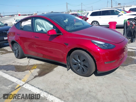2024 Tesla Model Y Long Range with VIN 7SAYGDEE6RF190947, listed as a IAAI auction lot 41808973 with 2,457 mi miles. Bid and sale history available at carsss.com. Image 1.