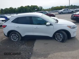 2021 Ford Escape SE Hybrid z VIN 1FMCU0BZ8MUA59353, wystawiony jako IAAI lot #40456454 z przebiegiem 38 237 mil mil oraz . Historia ofert i sprzedaży dostępna na DreamBid. Obrazek 13.