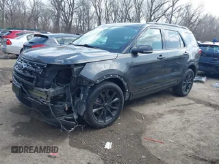 2018 Ford Explorer XLT with VIN 1FM5K8D84JGB01514, listed as a IAAI auction lot 41803132 with 59,107 mi miles and . Bid and sale history available at carsss.com. Image 18.