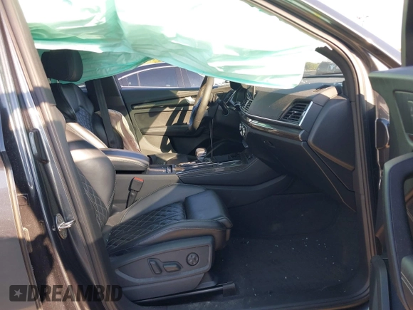 2021 Audi SQ5 Premium Plus with VIN WA1B4AFYXM2018610, listed as a IAAI auction lot 41672661 with 53,098 mi miles. Bid and sale history available at carsss.com. Image 5.