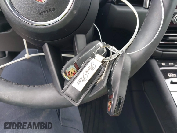 2025 Porsche Macan GTS with VIN WP1AG2A55SLB41796, listed as a IAAI auction lot 41936289 with 1,435 mi miles and . Bid and sale history available at DreamBid. Image 11.