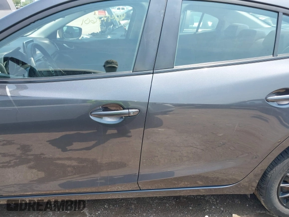 2015 Mazda 3 i Sport with VIN 3MZBM1U70FM173465, listed as a IAAI auction lot 42477601 with 231,159 mi miles and . Bid and sale history available at DreamBid. Image 15.
