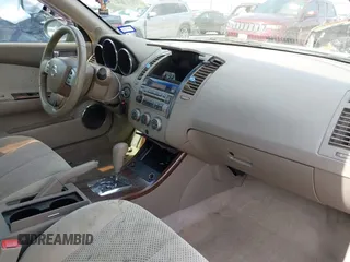 2006 Nissan Altima SE with VIN 1N4BL11DX6C268090, listed as a IAAI auction lot 42374346 with 195,240 mi miles and . Bid and sale history available at DreamBid. Image 5.