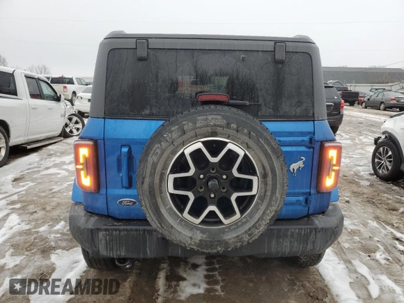 2022 Ford Bronco with VIN 1FMDE5BH8NLA89367, listed as a Copart auction lot 86364504 with 34,702 mi miles and Clean Title. Bid and sale history available at DreamBid. Image 6.