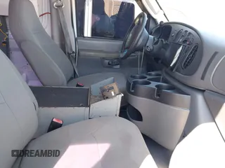 2008 Ford Econoline Cargo Commercial with VIN 1FTNE24W08DA83712, listed as a IAAI auction lot 41831945 with 395,004 mi miles and . Bid and sale history available at carsss.com. Image 5.