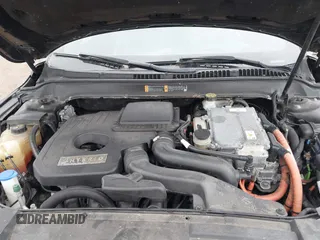 2017 Lincoln MKZ Hybrid Premiere with VIN 3LN6L5KU8HR601114, listed as a IAAI auction lot 41503506 with 86,629 mi miles. Bid and sale history available at carsss.com. Image 10.