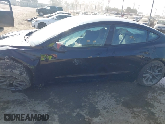 2023 Tesla Model 3 z VIN 5YJ3E1EA0PF680287, wystawiony jako IAAI lot #39491902 z przebiegiem 12 480 mil mil oraz . Historia ofert i sprzedaży dostępna na DreamBid. Obrazek 14.