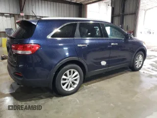2016 Kia Sorento LX with VIN 5XYPG4A32GG165630, listed as a Copart auction lot 51826715 with 177,196 mi miles and Clean Title. Bid and sale history available at carsss.com. Image 3.