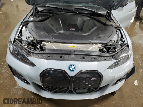 2023 BMW i4 M50 z VIN WBY33AW00PFP81013, wystawiony jako Copart lot #50048355 z przebiegiem 24 076 mil mil oraz Szkoda całkowita • Salvage title. Historia ofert i sprzedaży dostępna na DreamBid. Obrazek 11.