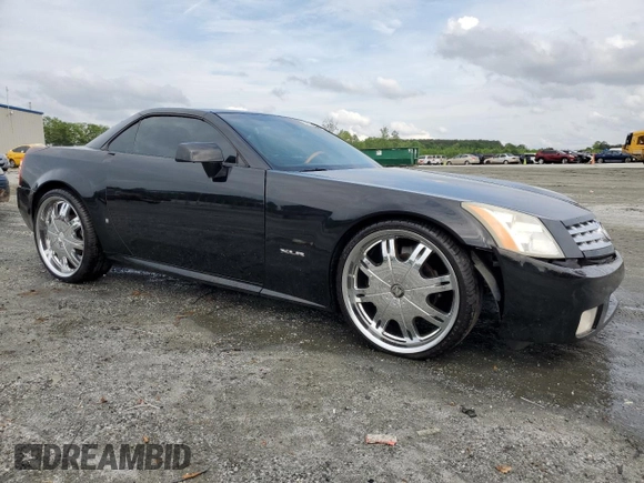 2006 Cadillac XLR z VIN 1G6YV36A265600782, wystawiony jako Copart lot #54352705 z przebiegiem 94 678 mil mil oraz Szkody całkowita. Historia ofert i sprzedaży dostępna na DreamBid. Obrazek 4.